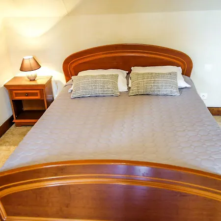 Les Chenes By Interhome